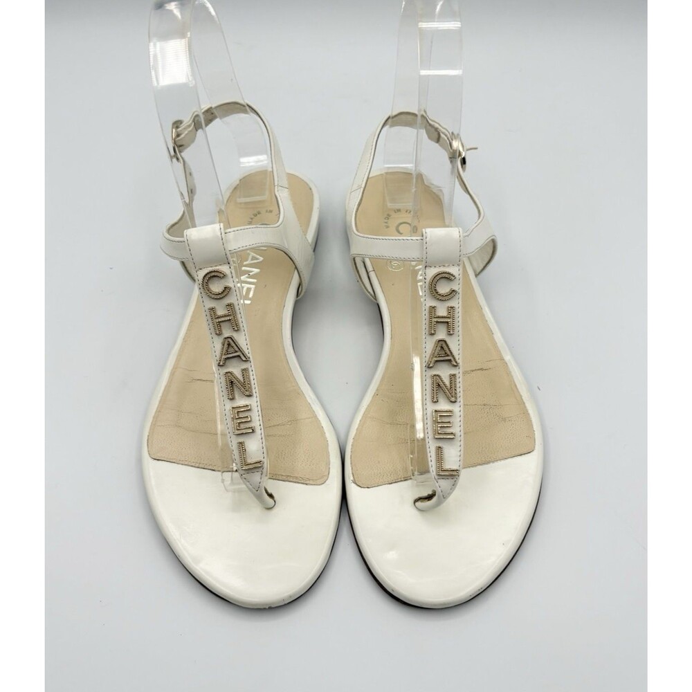 Chanel White Patent Leather T Strap Sandals w/ Logo Accent Sz EU 35